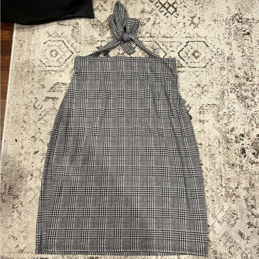 Plaid pencil skirt with front tie